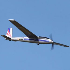 پرواز چشمگیر هواپیمای کنترلی FMS LET 13 1500mm در آسمان آبی