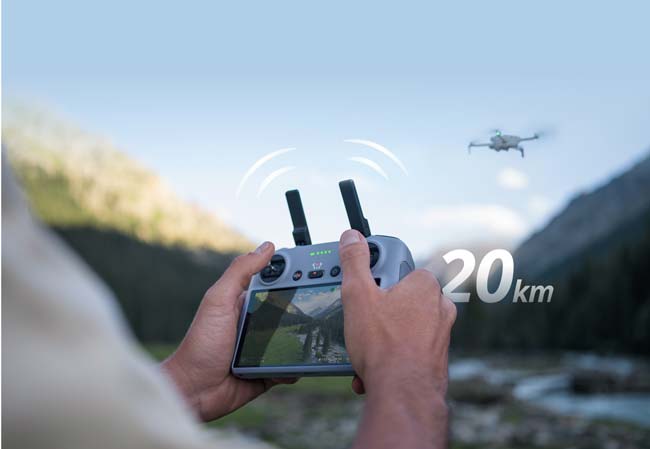کوادکوپتر mini 4 pro ساخت dji قدرت انتقال تصویر 20 کیلومتری را دارد